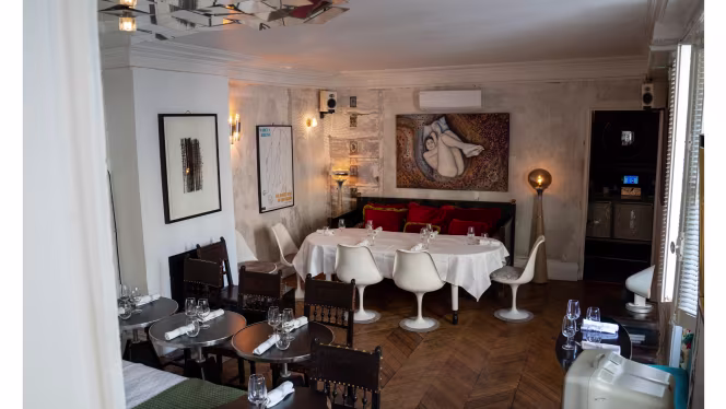 Derrière - Paris - 1