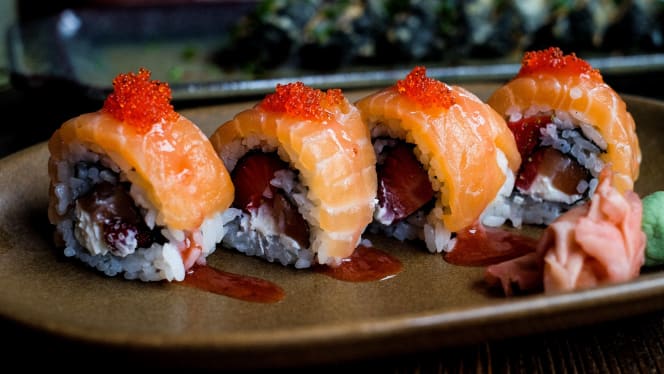 IZANAGI SushiCafé - 2