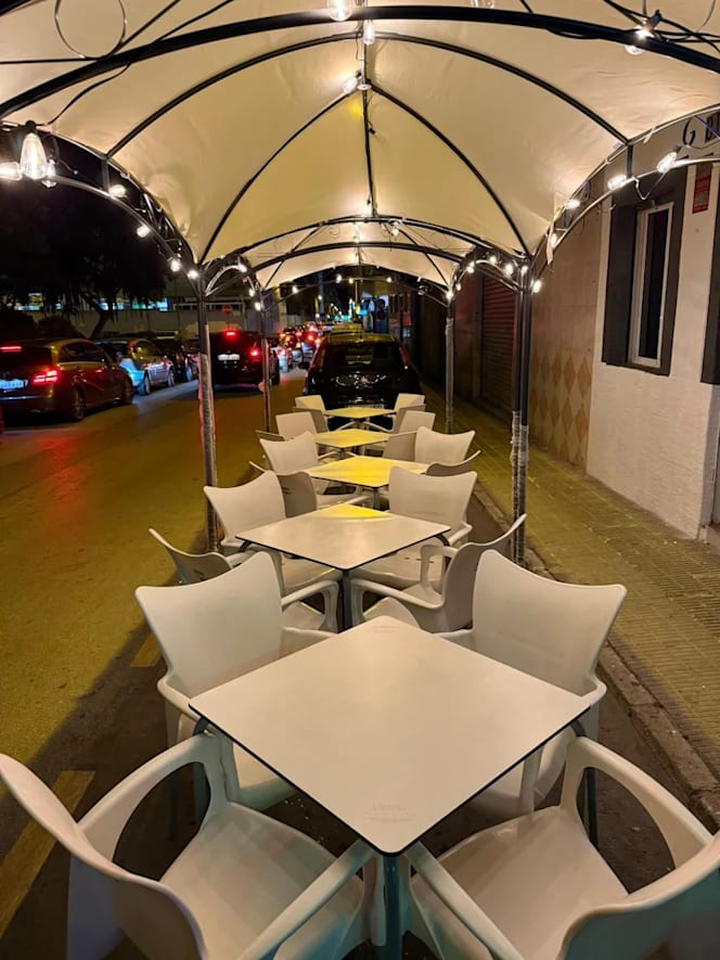 Angry Bird Burger Bar - 8