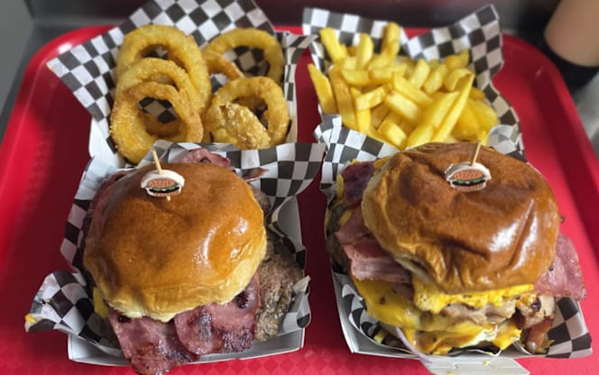 Angry Bird Burger Bar - 5