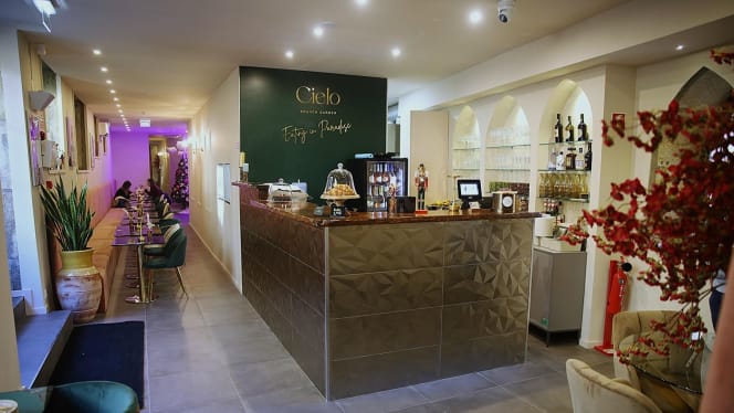 Cielo Brunch Garden - 7