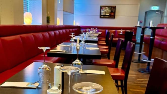 Engels, das Bistro im Opernhaus - 4