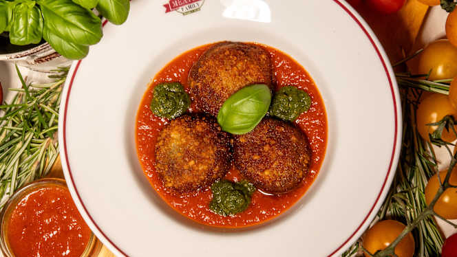 The Meatball Family - Navigli - 2