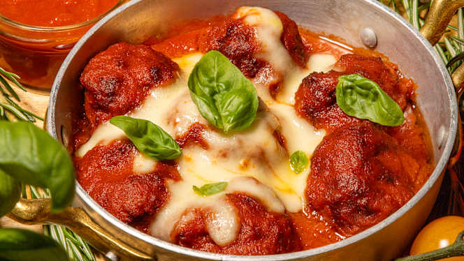 The Meatball Family - Navigli - 1