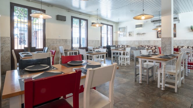 Restaurante & tapas El Sella - 0