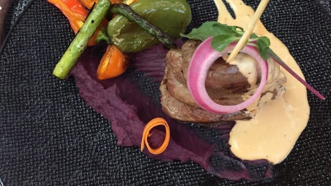 Comme une Abeille - 1