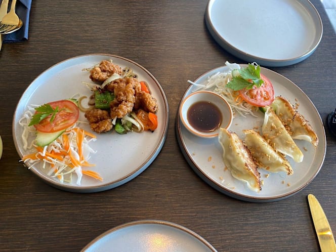 Khao Thai Eatery - 9