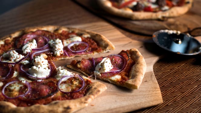 Redwood Pub & Kitchen - 3