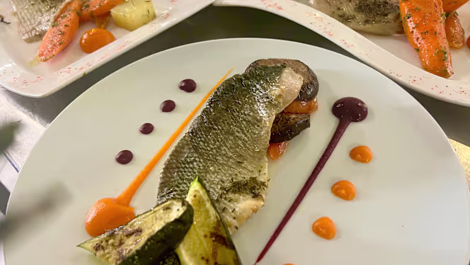 Le Petit Bistrot - 1