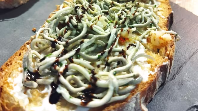 Gastrobar La Fábrica Brew-Pub - 3