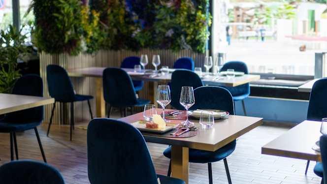 Mako Fish Restaurant - 7