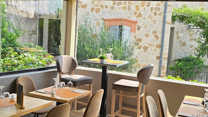 L'Atypique (Le Castellet Village Médiéval) - 8