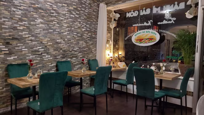 Bánh Mì Sài Gòn - 4