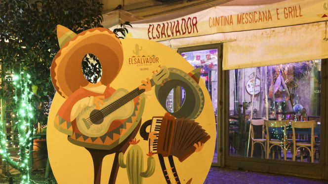 El Salvador Mexican - Texan Pub - 8