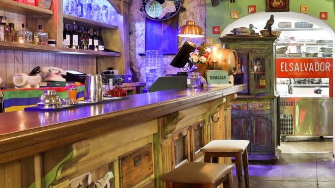 El Salvador Mexican - Texan Pub - 6