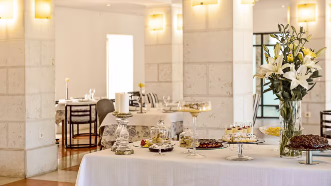 Restaurante das Colunas - Pousada Castelo de Alcácer - 1