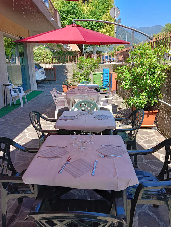 Pizzeria Mediterraneo Di Salmoun M - 1