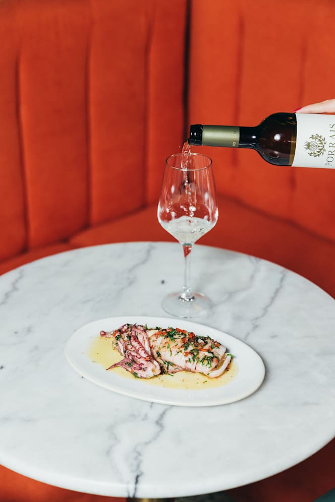 Sr. Manuel Seafood Bar - 4