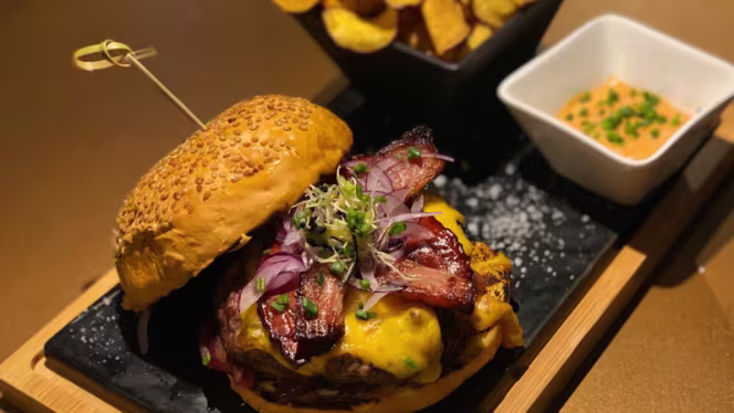 • NAMEZA • Steakhouse Lounge - 4