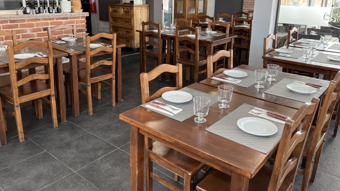 Pikas - Pizzeria, Tapas & Petiscos - 8