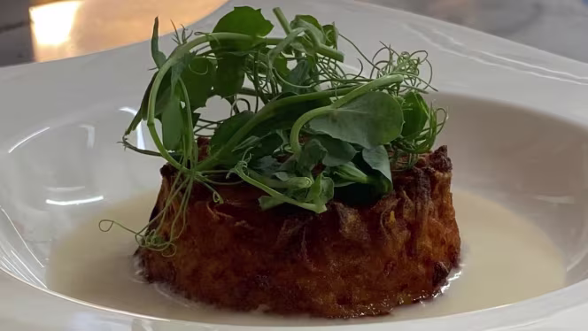 Newlands Corner Restaurant at Guildford Manor Hotel - 2