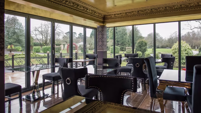 Newlands Corner Restaurant at Guildford Manor Hotel - 4