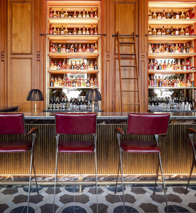 Commons Club Restaurant & Bar - 5