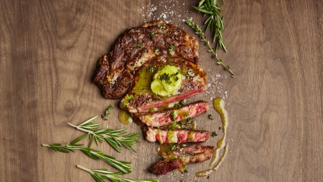 Angus Steakhouse - Bond Street - 1