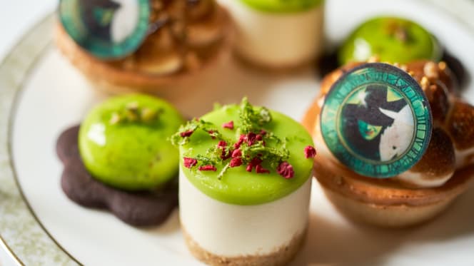 Platform 7 Tea Lounge at Charing Cross - 5