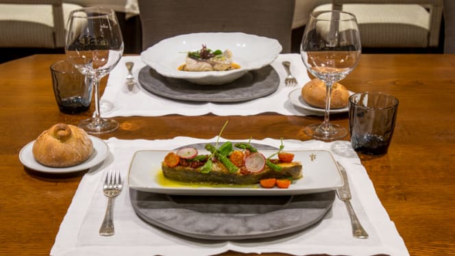 Restaurante Dos Reis - Parador de Santiago de Compostela - 6