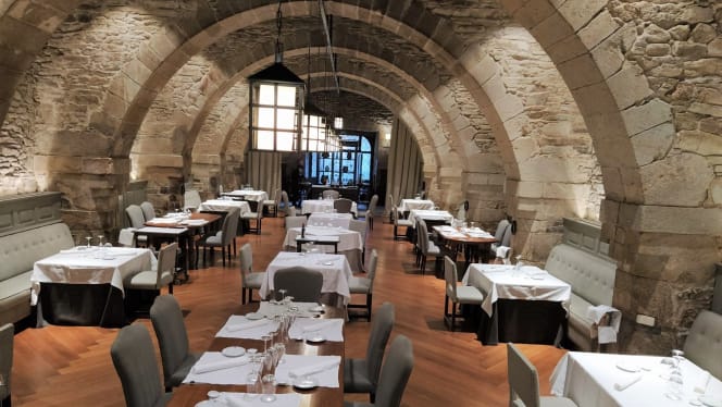 Restaurante Dos Reis - Parador de Santiago de Compostela - 2