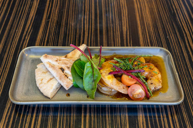 Stage Door Steakhouse and Greek Taverna - 8