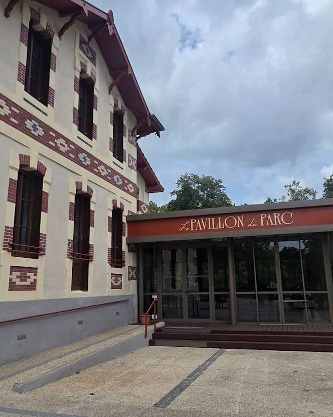Le Pavillon du Parc Montélimar - 1