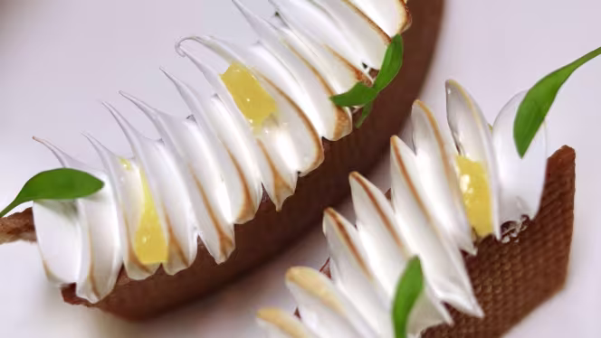 Le Charles, Bar & Lounge - 4