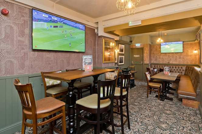 Mackintosh Hotel Cardiff - 4