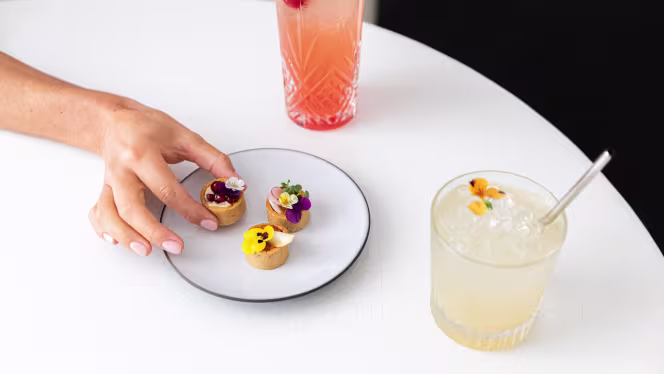 Rosy et Maria – Maison de Beauté Carita - 6