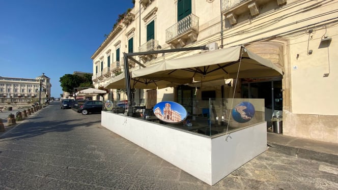 Dock Cafè Restaurant - 8