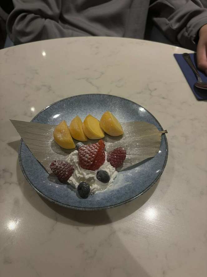 Isara Thai and Japanese Restaurant - 7