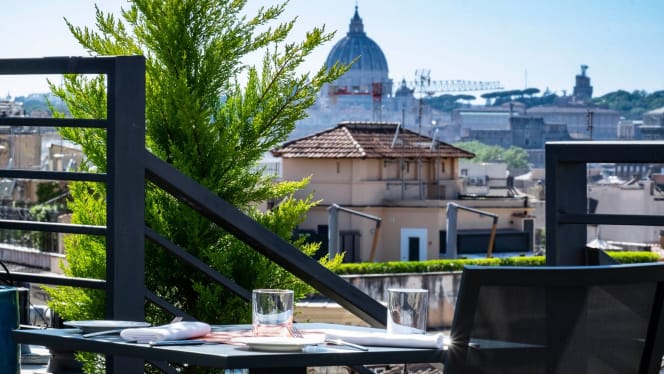 U-Terrace Bar & Restaurant - Roma - 5