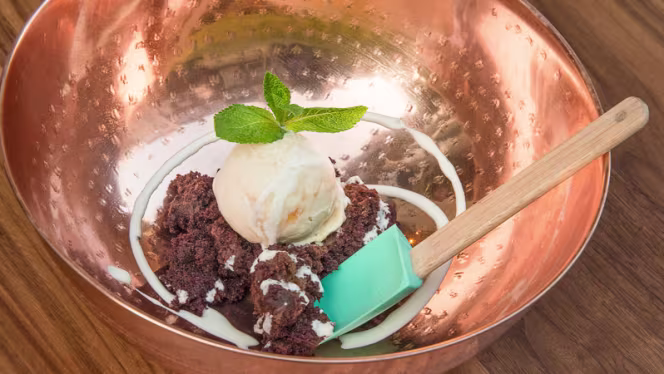 Bistro Brasserie Bleu - 5