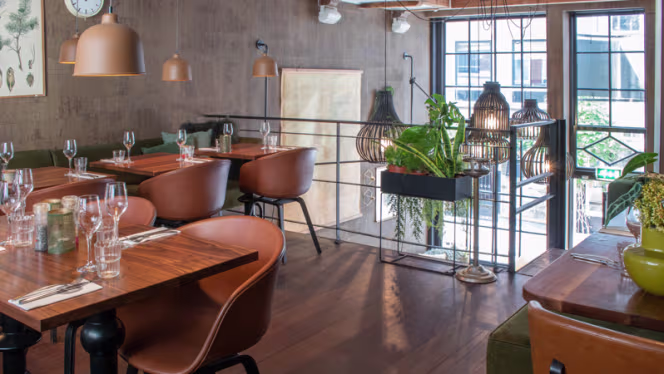 Bistro Brasserie Bleu - 9