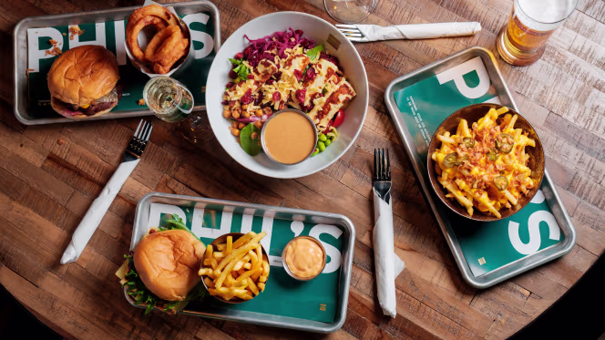 Phil's Magnus Ladulåsgatan - 9