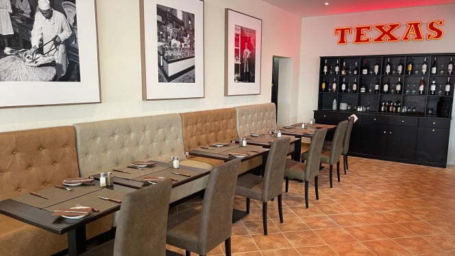 Texas Grill & Bar - 3