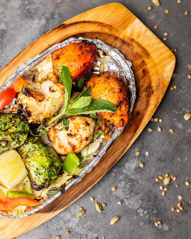 Holy Tikka - Indian Streetfood & Bar - 9