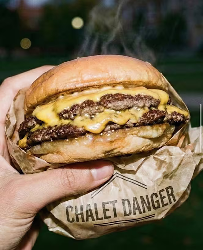Chalet Danger - 2
