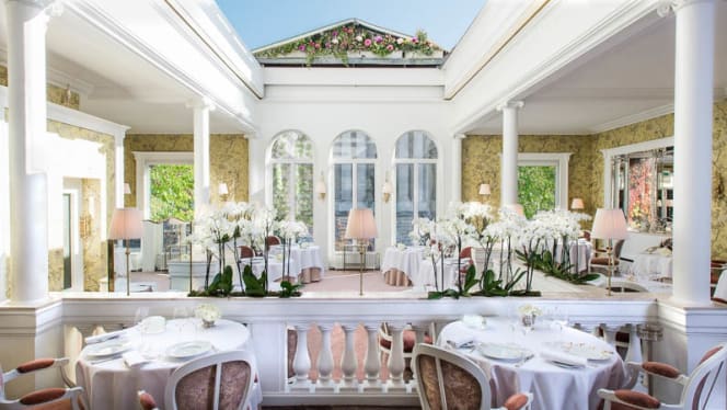 Lasserre - Restaurant - Paris