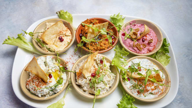 Turkuaz Restaurant Feltham - 1