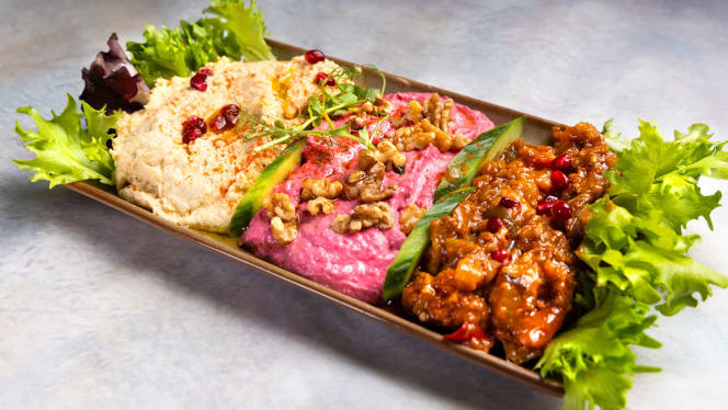 Turkuaz Restaurant Feltham - 2