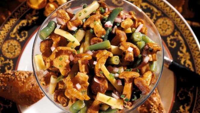 Zu Ebener Erde Und Erster Stock - Wien - 2