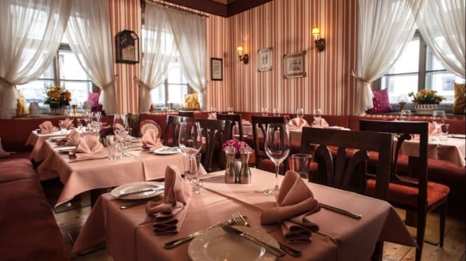 Zu Ebener Erde Und Erster Stock - Wien - 0